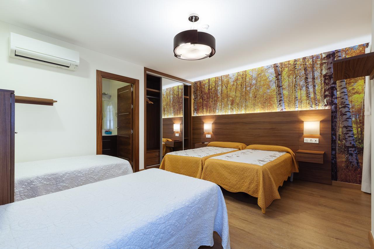 Hostal Arriola Granada Luaran gambar